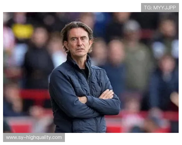 热刺锋线的支柱：新赛季关键球员表现稳健的分析与展望